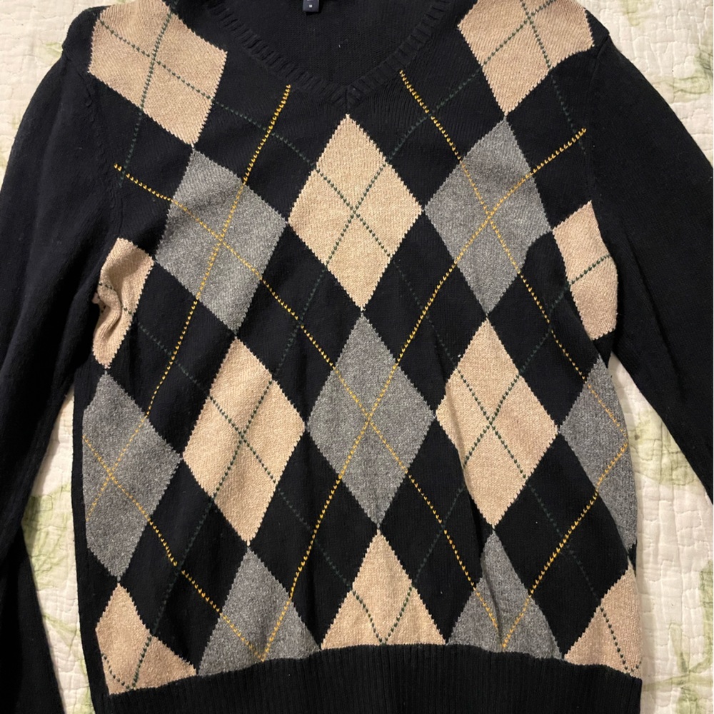 Gap v neck sweater